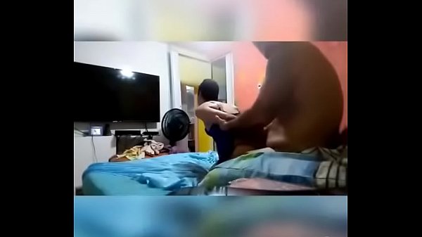 Cdzinha sendo v. pelo macho bruto