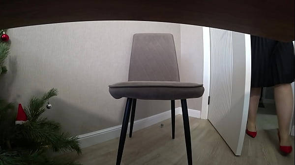 Nonton Under The Boss's Strict Skirt. Camera Under The Desk In The Office. Sexy Milf. thumbnail