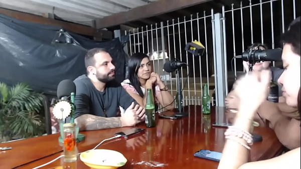 Casal Apronta Todas Em Podcast thumbnail