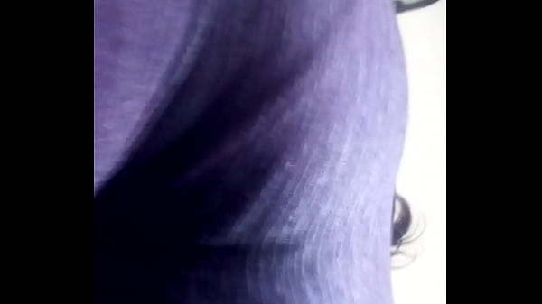 Se&ntilde;ora Muestra El Culo Para La C&aacute;mara thumbnail