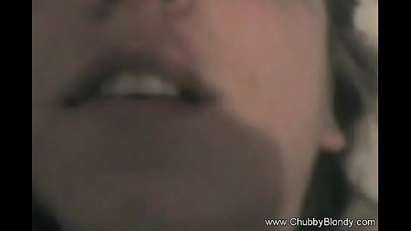 Nonton A Lovely Woman thumbnail