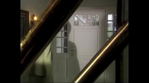 Nonton The Old Lady Likes To Fuck On The Stairs thumbnail