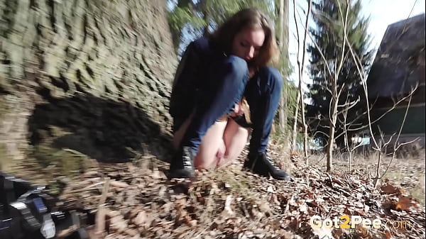 Got2pee Brings Another Desperately Peeing Girl In Wiping In The Suburbs - Featuring Big Puddle thumbnail