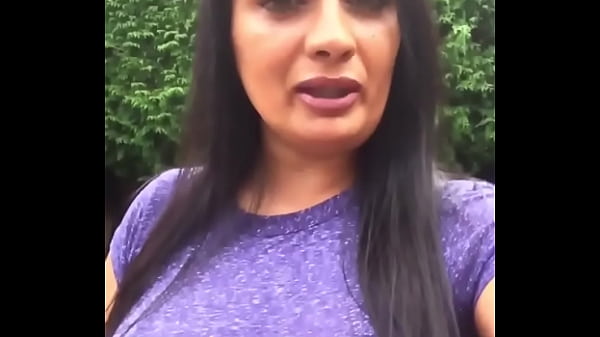 indian bhabhi from uk with big tits 