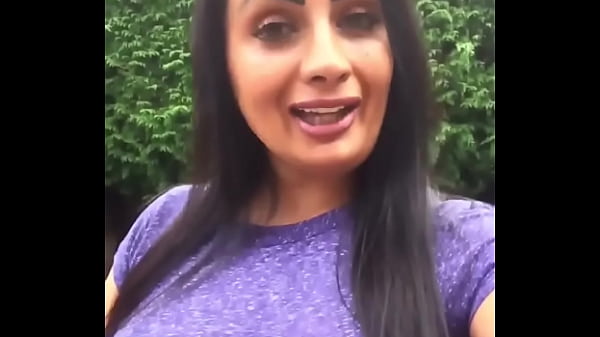 Indian bhabhi from uk with big tits