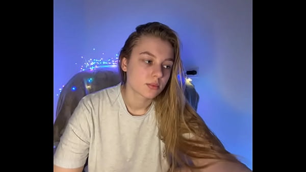 Extreme Fingering tight pussy