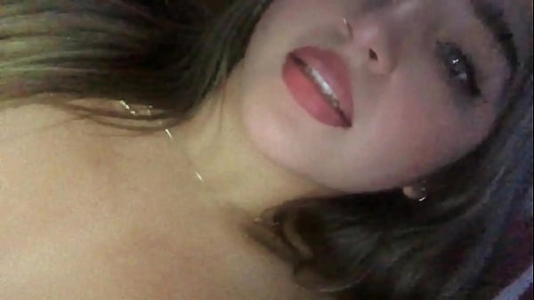 @mariana Pinkk Masturbandoce En La Cama Por No Poder Dormir thumbnail