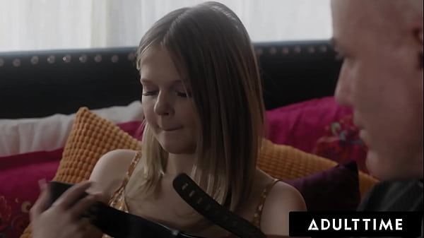 Nonton Stepdaddy Protects Her Virginity By Taking It Himself thumbnail