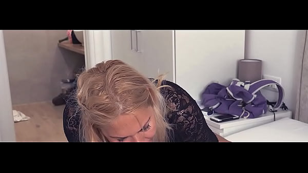 Vicky Domina Und Ein Fremder In Einem Hotel (sie Blazen Him Und Es Schl&auml;gt Gut...vicky Wilfing Domina Beginnt Der Arzttermin. ) thumbnail