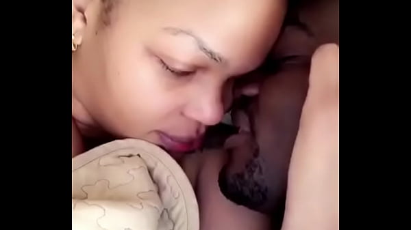 Nonton Black Dude Kissing Whiter Woman thumbnail