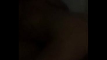 Nonton Que Rico Lo Hace Mi Amiga thumbnail