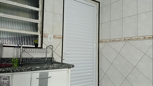 Nonton Vizinha Tes&atilde;o Da Porra, Sentou Tanta For&ccedil;a, Que Nao Aguentei E Enche A Xota Dela De Porra, Vendo Aquela Vis&atilde;o Do Bundao Dela thumbnail