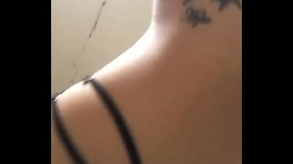 MI Cu&ntilde_ada me manda este video al Whatsapp me pone loco