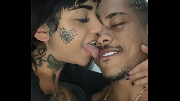 Nonton Vazou Na Net! Famosinha Perde O Telefone E Vazam V&iacute;deos Jogador Da Base Do Flamengo thumbnail