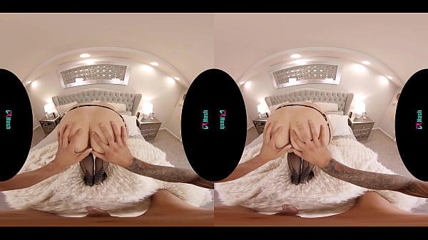 Big Booty Blonde Lets You Cum Inside Her Ass In Virtual Reality thumbnail