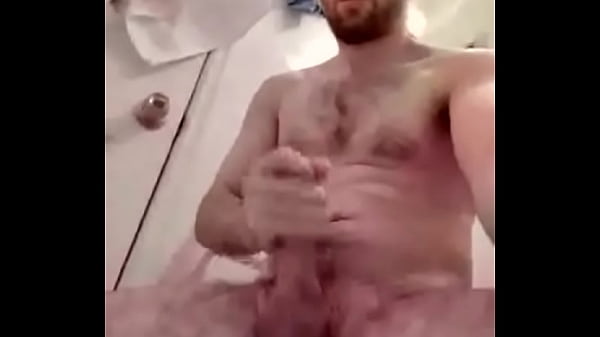 Macho Se ,masturba Viendo Fake thumbnail