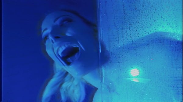 Nonton 14 Trapdoors Presents Isabelle Deltore & Britney Light "ghosts" Video thumbnail