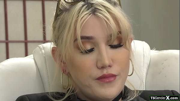 Tattooed Tranny Shrink Lena Moon Helps Client With Shoe Fetish.the Big Tits Shemale Lets Him Rub His Dick Against Them Before She Is Anal Barebacked thumbnail