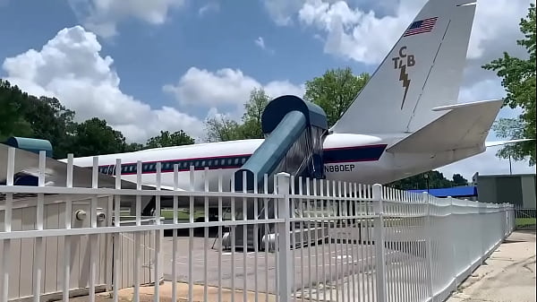 Cheetah Adora gets fucked from behind by a man in a hotel in Memphis 