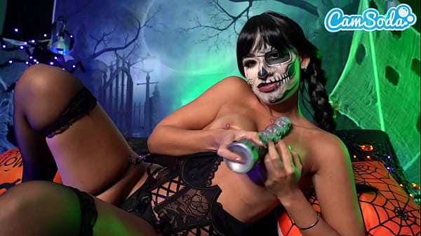 Horny Wednesday Addams Masturbates Until Quivering Orgasm - Halloween Cosplay Special 