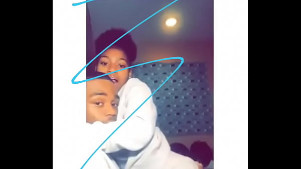 18yo teen twerking for the camera