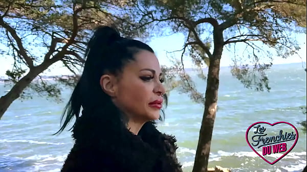 Nonton Alicia, 43 Ans, Une Milf Exigeante Aux Gros Seins thumbnail