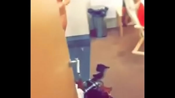 Trim.18c913c6-b3da-4f3c-b382-eda5dea19fb9.mov thumbnail