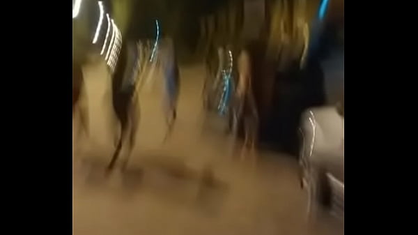 Viado Foge De Xereca E Vai Pra Rua thumbnail