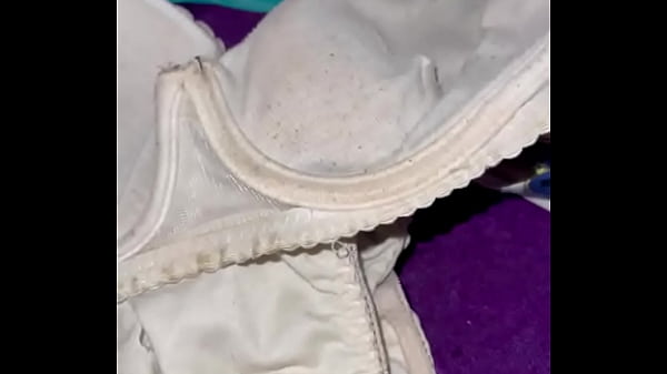 Nonton Celana Dalam Merry Yg Enak thumbnail