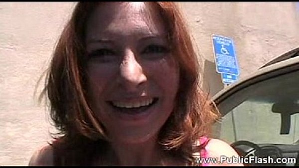 Nonton Public Flashing Ginger04 thumbnail