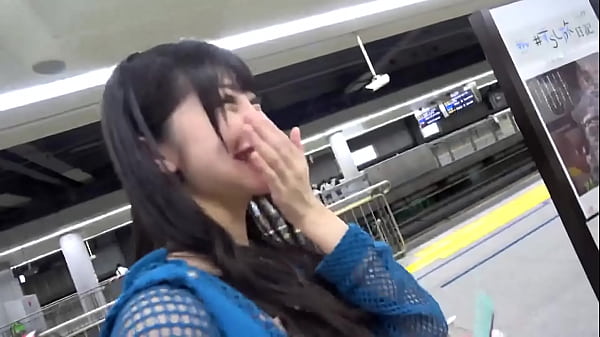 Nonton Part1 募集でやってきた素人さんの変態っぷり、エロ自慢を深―く掘り下げて聞いて、性欲を隠すことなく披露するリアルドキュメント企画です。今回やってきたスジガネ入りのド変態は、ひなこちゃん！お土産を片手に静岡から来てくれました！&hellip; thumbnail