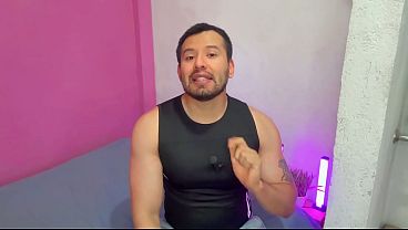 Chacal trabajador vergon pasa a recoger fierro viejo y de paso le mete su vergota al dueñ_opasivo maduro de la casa!