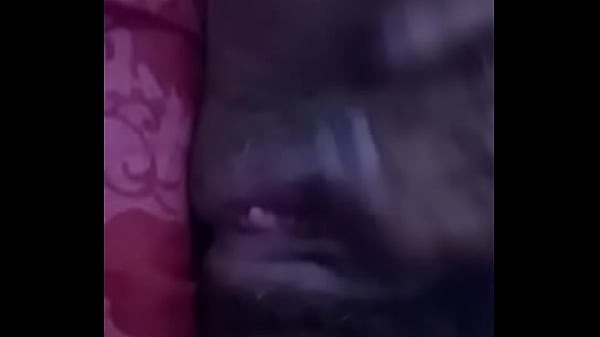 Bucetuda Se Masturbando thumbnail