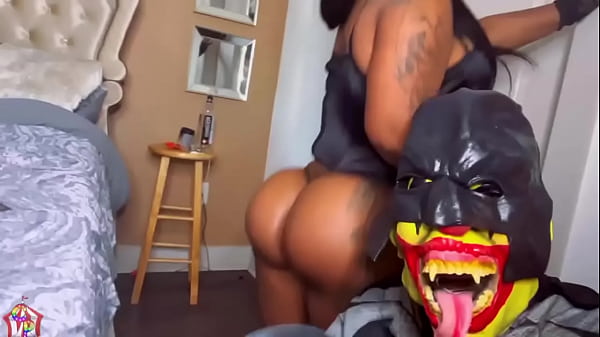 Nonton Gibby The Clown Pounds The Life Out Of Funsizethabrat And Makes Her Fold Up Like A Chair thumbnail