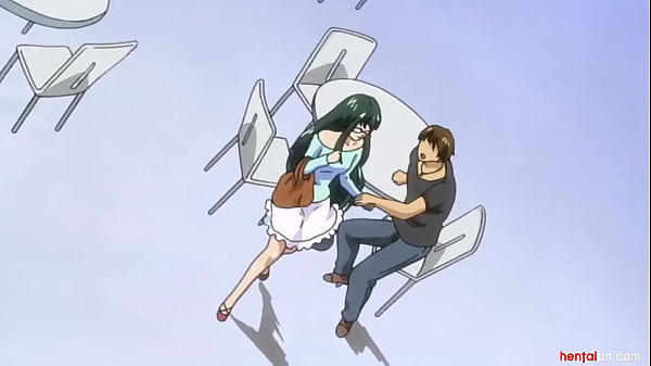 Nerdish girl with perfect body and her first hentai sex
