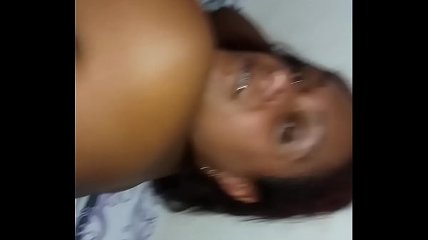 Novinho Tem Sua Primeira Experi&ecirc;ncia Uma Trans thumbnail