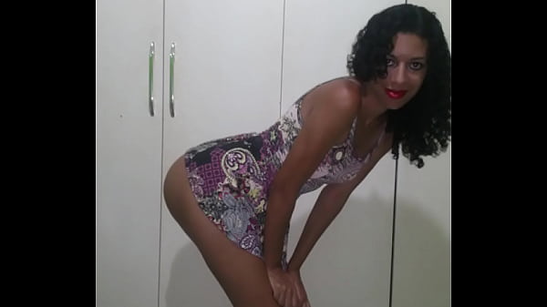 Jade playing tease (Trailer 03)
