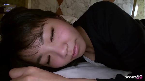 Nonton Petite Japanese Step-sister Tricked To Taboo Creampie Fuck At Overnight In One Room At Holiday Trip thumbnail