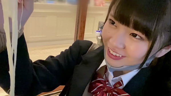 ハメ撮り これぞ圧倒的美女 国民的アイドルフェイス清純感溢れる笑顔が超可愛いjkとラブラブ誕生日sex おじさんが好きすぎて生ちんこ挿入からの中出し2連発からのルームウェアを着て3回戦目 見どころ盛りだくさん発射3連発 素人 女子校生 制服 中出し 清楚 美 美尻 美脚 ハメ撮り thumbnail