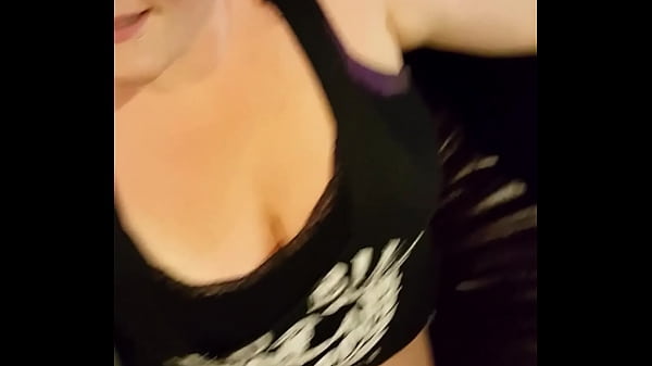 Nonton Big Tits Loves Sucking Cock thumbnail