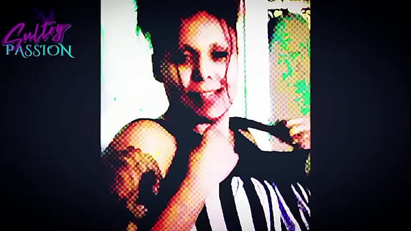 Nonton Sultry Passion Pulls Her Tits Out And Sucks Her Nipple thumbnail