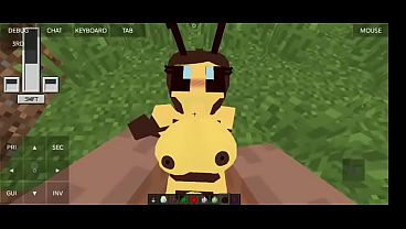 Abeja Cachonda Me Atrapa Y Me La Follo Por Perra thumbnail