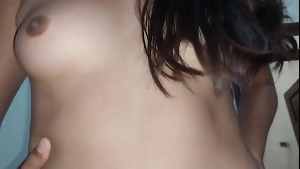 Mi Primer Anal. El Amigo De Mi Esposo Me Follo Duro Mi Apretado Culo Y Me Hecho Toda Su Leche Dentro, Espero Que Mi Esposo No Se Entere. thumbnail