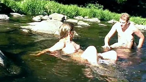 Nonton Arschgewein Jagd 3 thumbnail