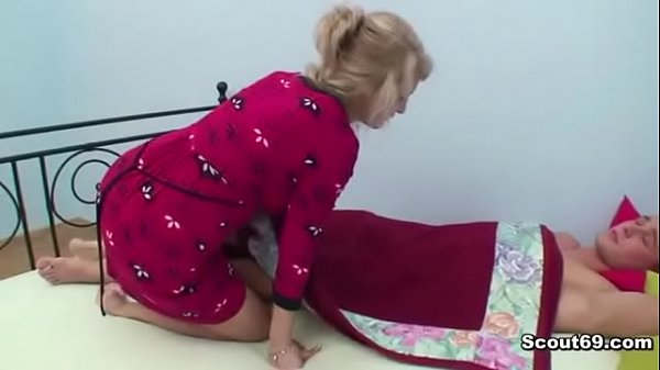 Sexy Blonde Mature Fuck Anal And Gets Cum On Pussy thumbnail