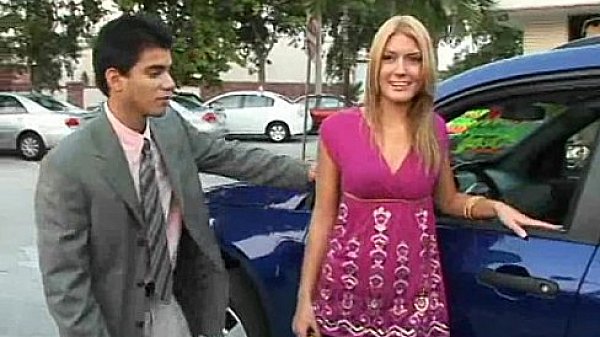 Hooker Gets Payed And Tape For Sex 6 thumbnail