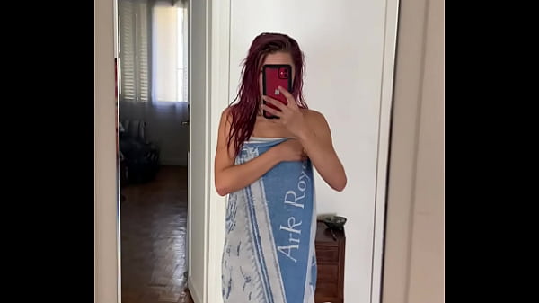 Nonton Aujourd&rsquo;hui Je Fait Du Tri Dans Mes Vid&eacute;os, Retour Sur L&rsquo;&eacute;t&eacute; 2020 Ou ... thumbnail