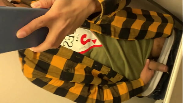 Marcos Goiano Handjob In Airplane thumbnail