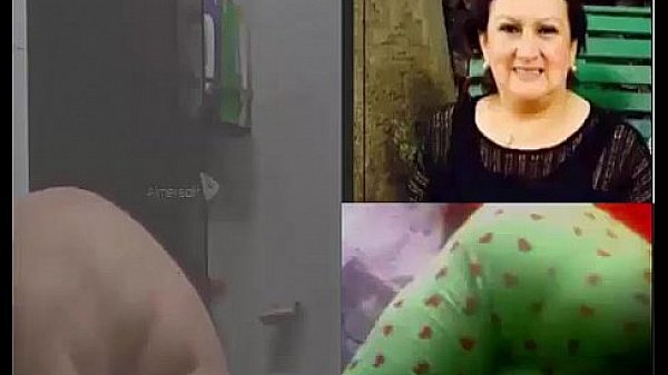 Nonton Espiando A Mi T&iacute;a Despu&eacute;s De La Ducha Spying My Step Aunt After Taking A Shower thumbnail