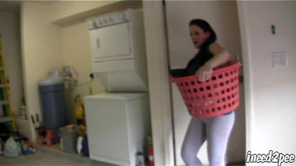 Nonton Caroline Pierce Wetting Spandex Pants thumbnail